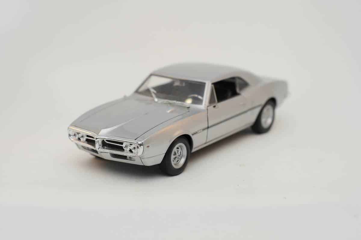 collection de voitures miniatures