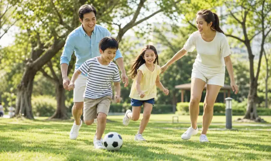 Famille souriante profitant d'activités de loisirs en plein air
